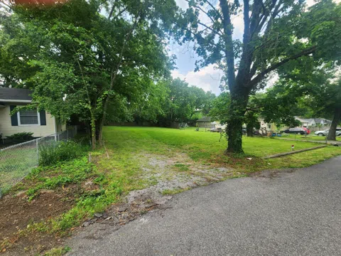 300 Hickory St