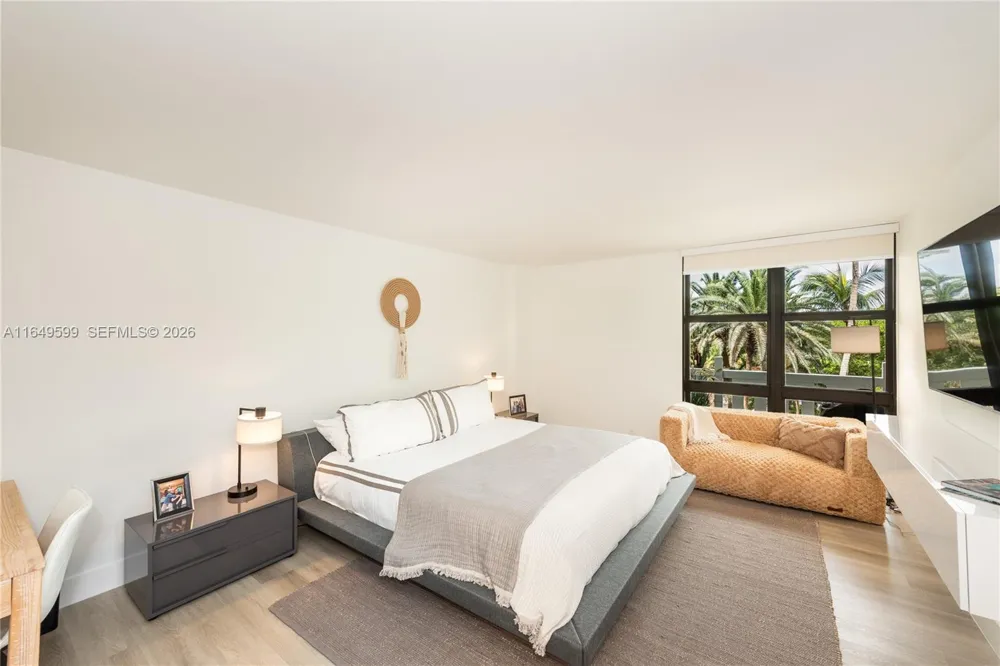 1111 Crandon Blvd #A306 Key Biscayne, FL 33149
