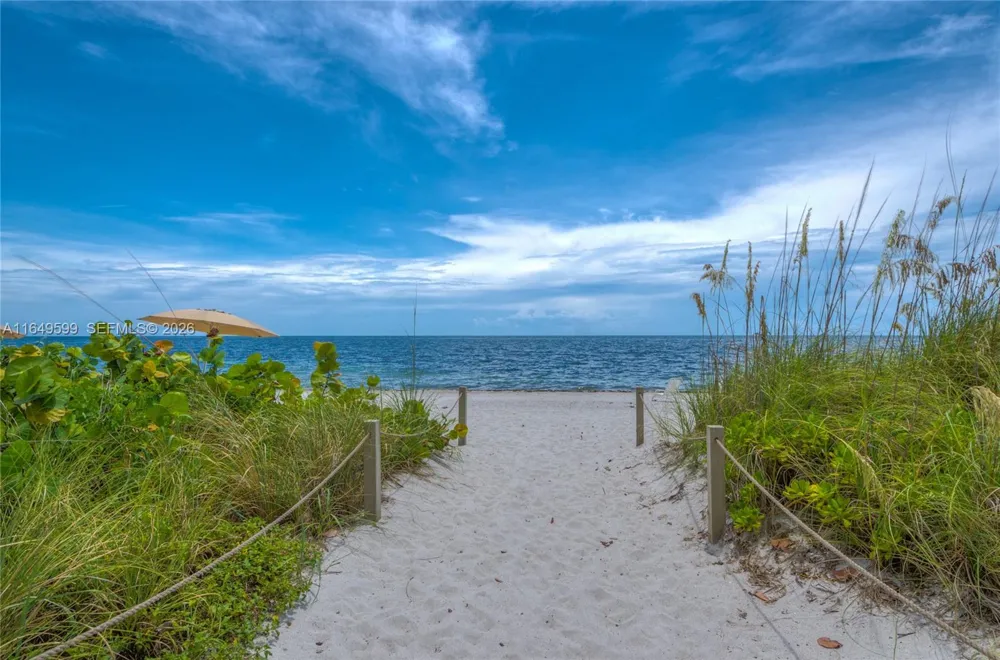 1111 Crandon Blvd #A306 Key Biscayne, FL 33149