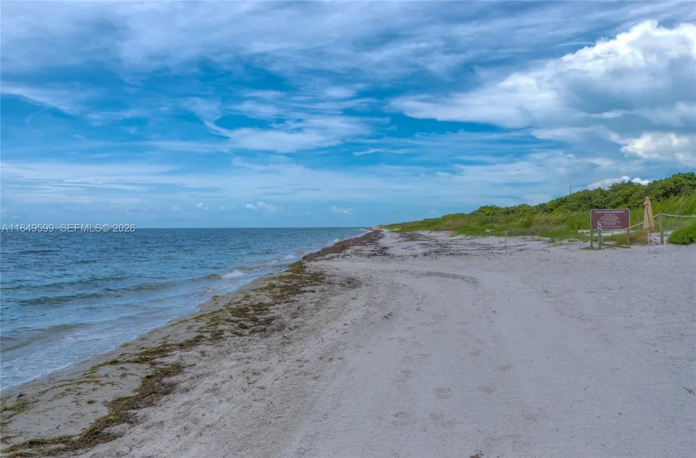 1111 Crandon Blvd #A306 Key Biscayne, FL 33149