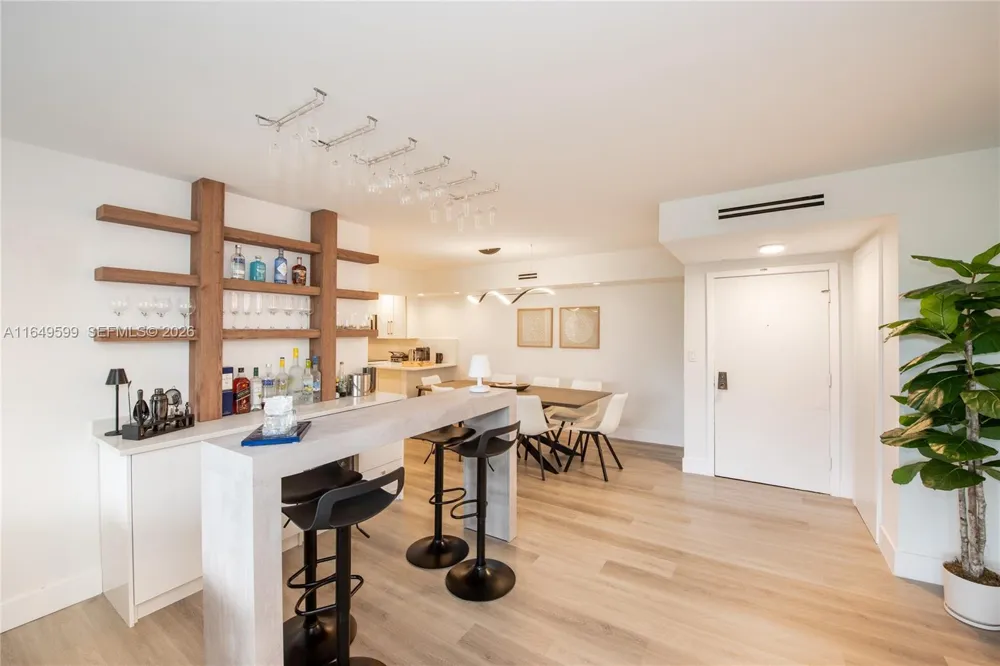 1111 Crandon Blvd #A306 Key Biscayne, FL 33149