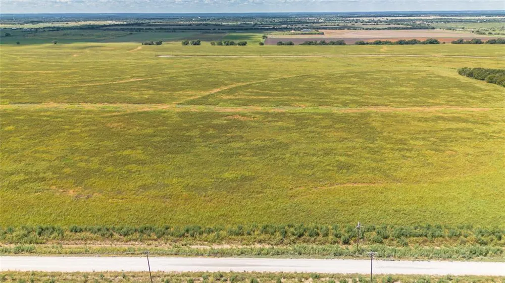 2335 Hcr-1212 Blum, TX 76627