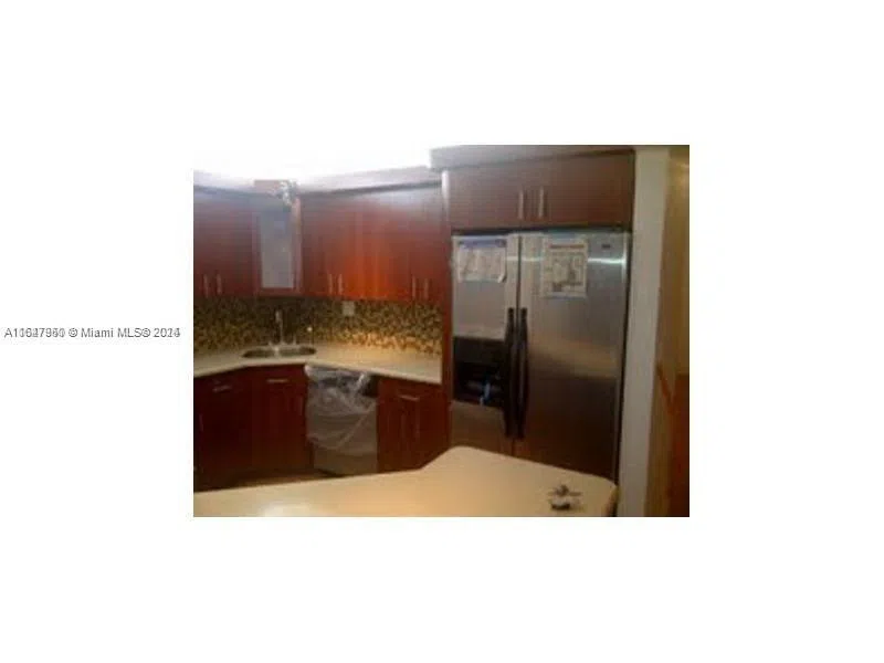 2750 NE 183rd St #707 Aventura, FL 33160