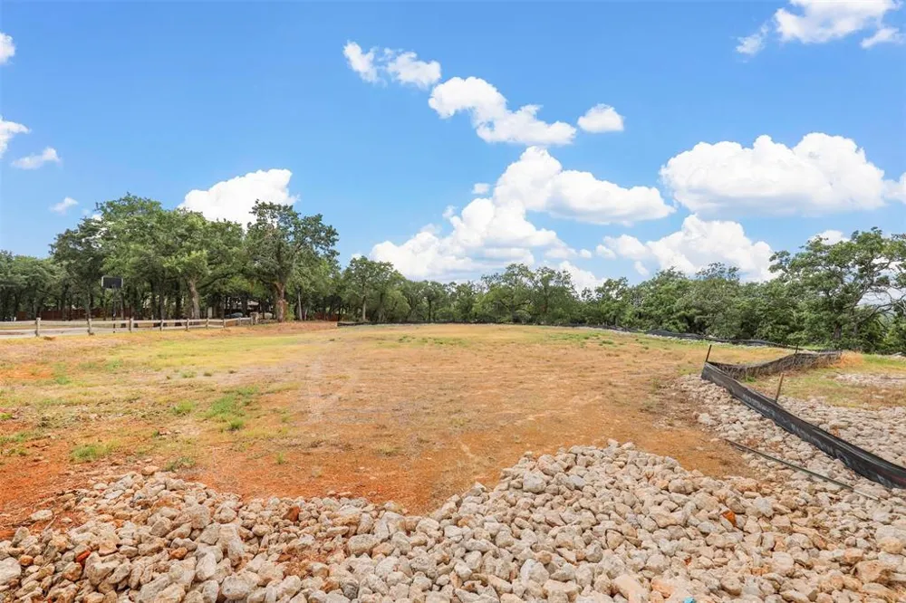 116 Country Vista Circle Burleson, TX 76028