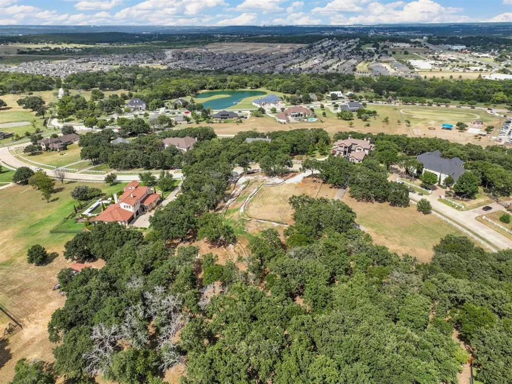 116 Country Vista Circle Burleson, TX 76028