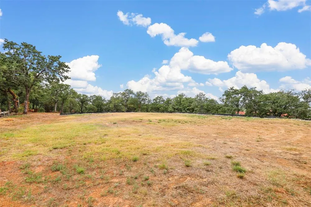 116 Country Vista Circle Burleson, TX 76028