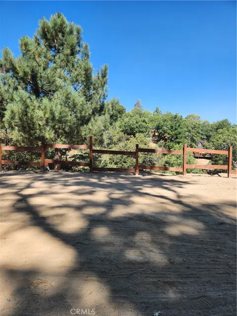 1563 Rock Ridge Drive