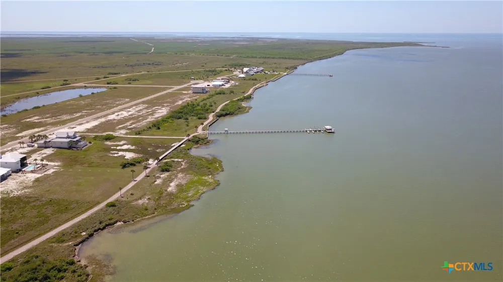 17 Bay Club Drive Seadrift, TX 77983