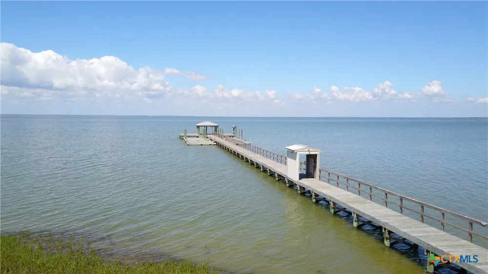 17 Bay Club Drive Seadrift, TX 77983