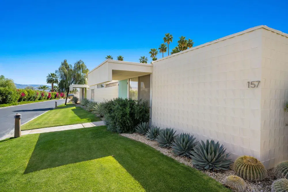 157 Desert Lakes Drive Palm Springs, CA 92264