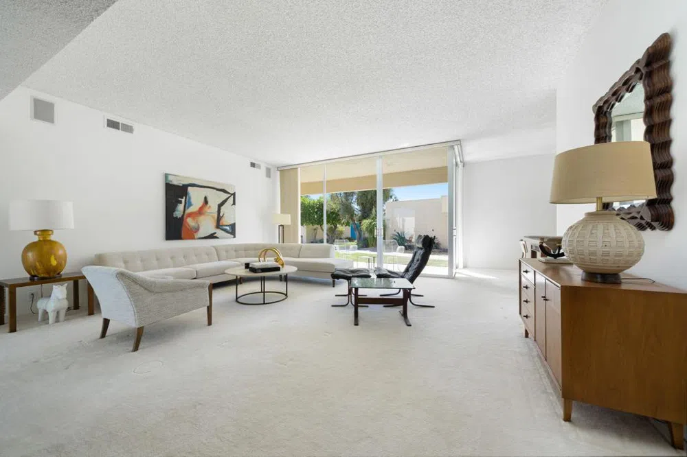 157 Desert Lakes Drive Palm Springs, CA 92264