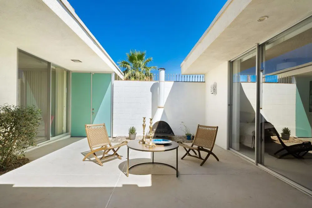 157 Desert Lakes Drive Palm Springs, CA 92264