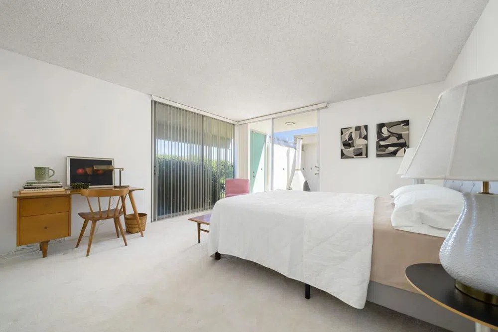 157 Desert Lakes Drive Palm Springs, CA 92264