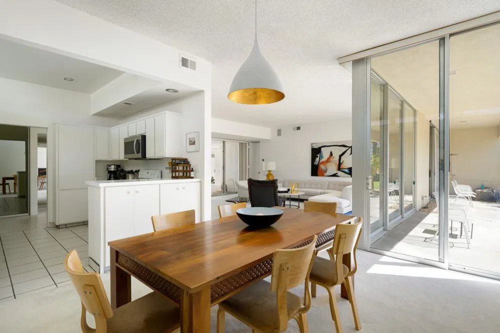 157 Desert Lakes Drive Palm Springs, CA 92264