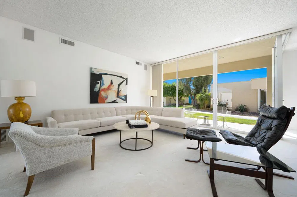 157 Desert Lakes Drive Palm Springs, CA 92264