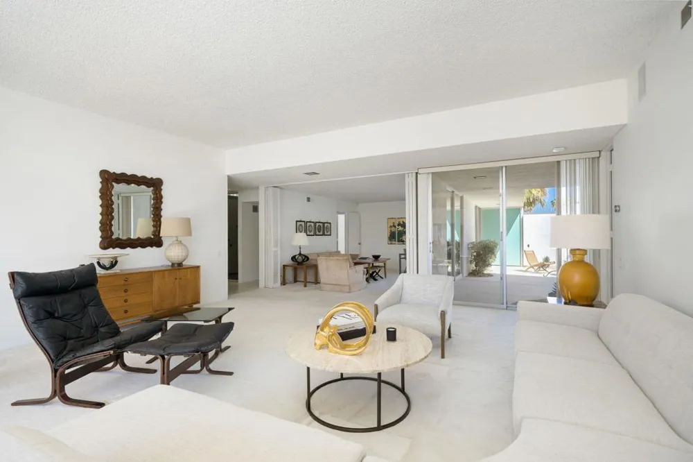 157 Desert Lakes Drive Palm Springs, CA 92264