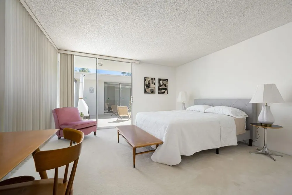 157 Desert Lakes Drive Palm Springs, CA 92264
