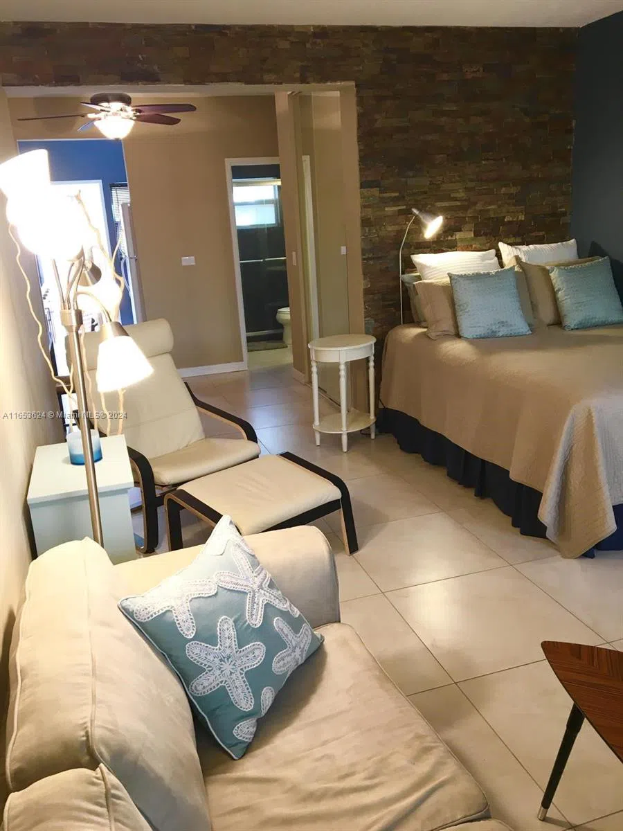 1228 Pennsylvania Ave #2 Miami Beach, FL 33139