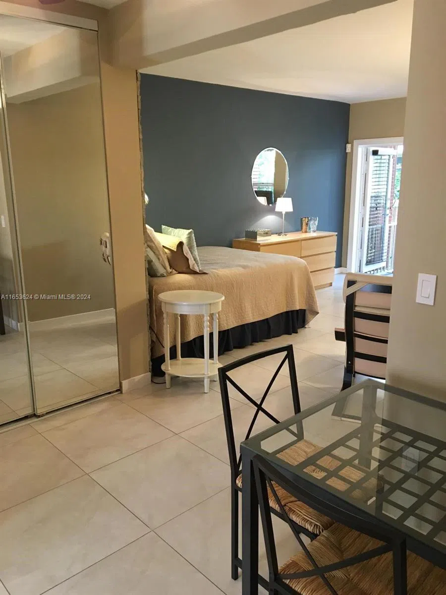 1228 Pennsylvania Ave #2 Miami Beach, FL 33139