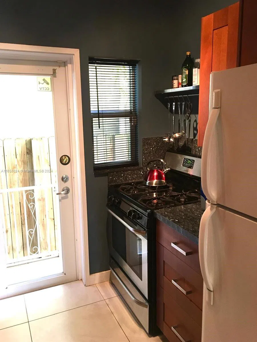 1228 Pennsylvania Ave #2 Miami Beach, FL 33139