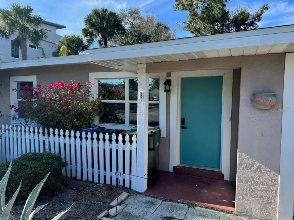 104 POCONO TRAIL W #b Nokomis, FL 34275