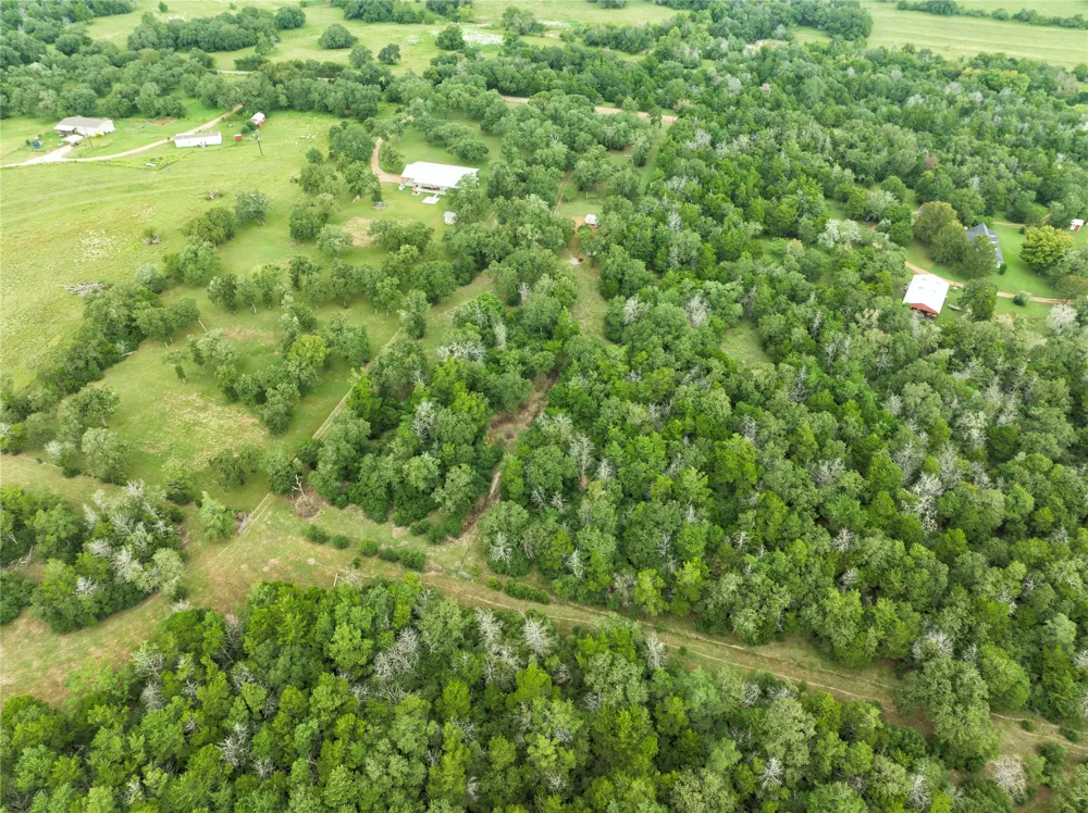 4744 Freyburg Hall Road Schulenburg, TX 78956