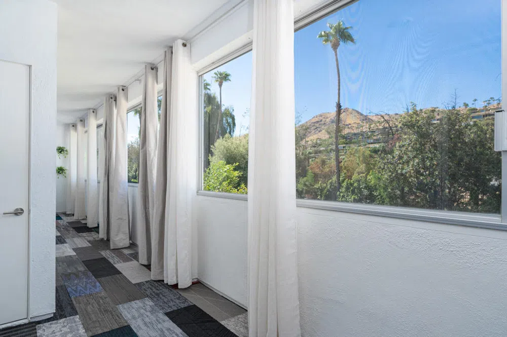 447 Desert Lakes Drive Palm Springs, CA 92264