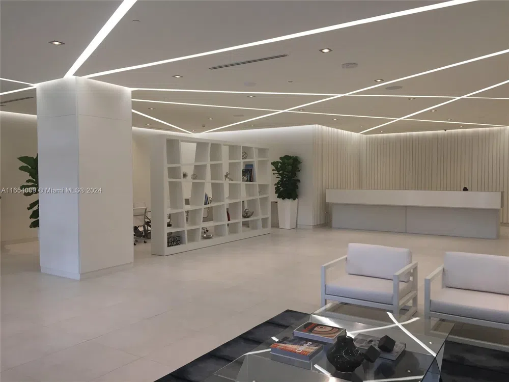 4250 Biscayne Blvd #1211 Miami, FL 33137
