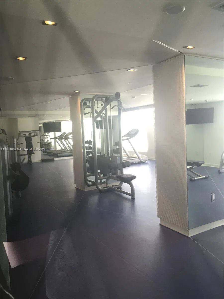 4250 Biscayne Blvd #1211 Miami, FL 33137