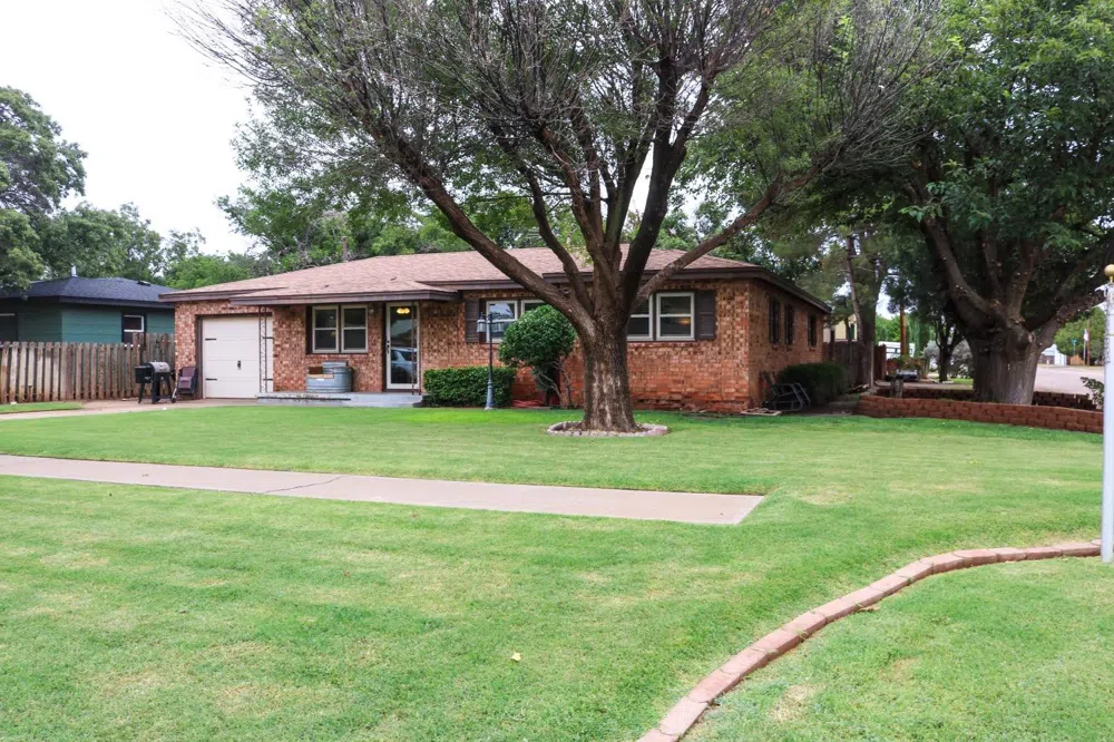 950 S 21st Street Slaton, TX 79364