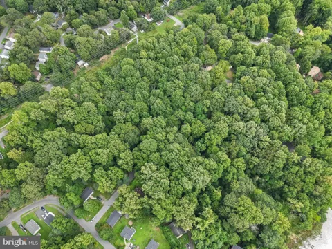 572 EVERGREEN COURT