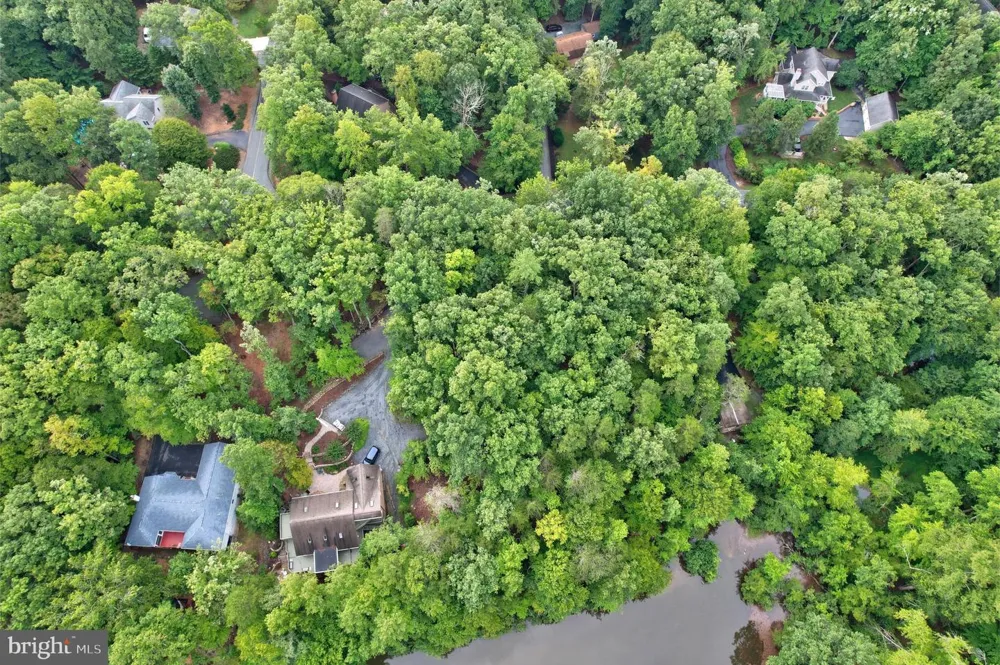 JEFFERSON DRIVE Palmyra, VA 22963
