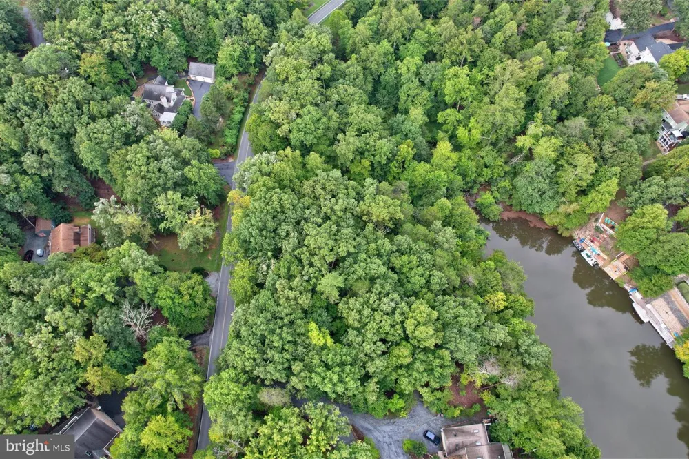 JEFFERSON DRIVE Palmyra, VA 22963
