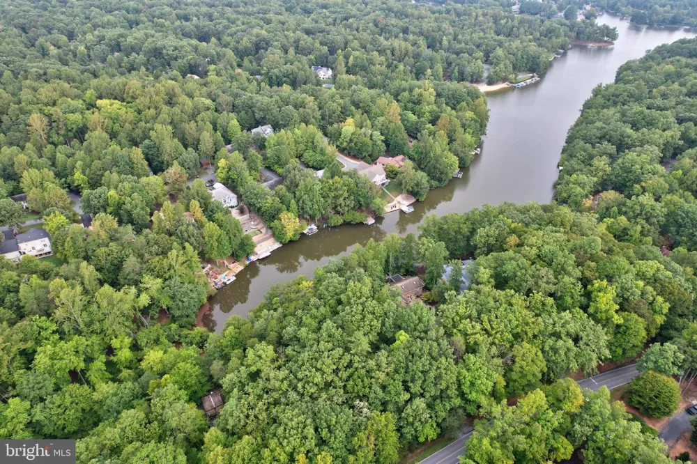 JEFFERSON DRIVE Palmyra, VA 22963