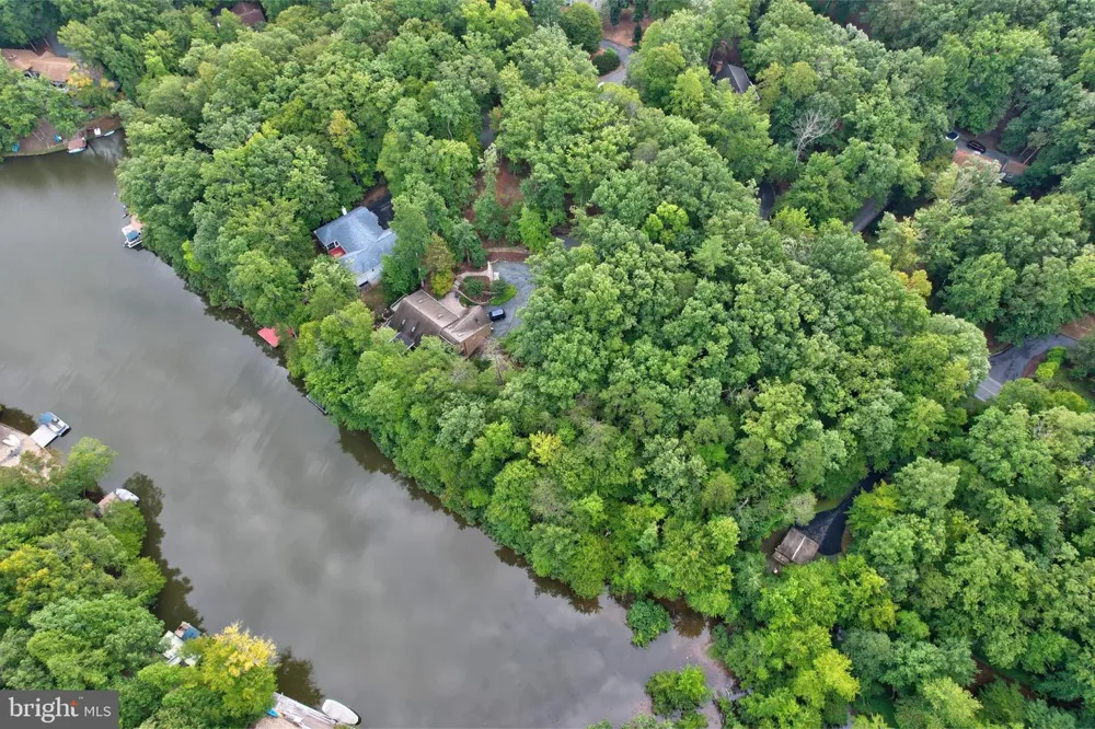 JEFFERSON DRIVE Palmyra, VA 22963