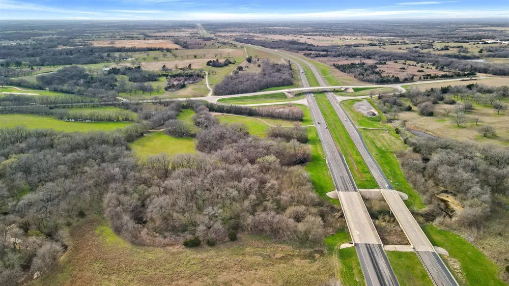 Hwy 82 Highway Ector, TX 75439