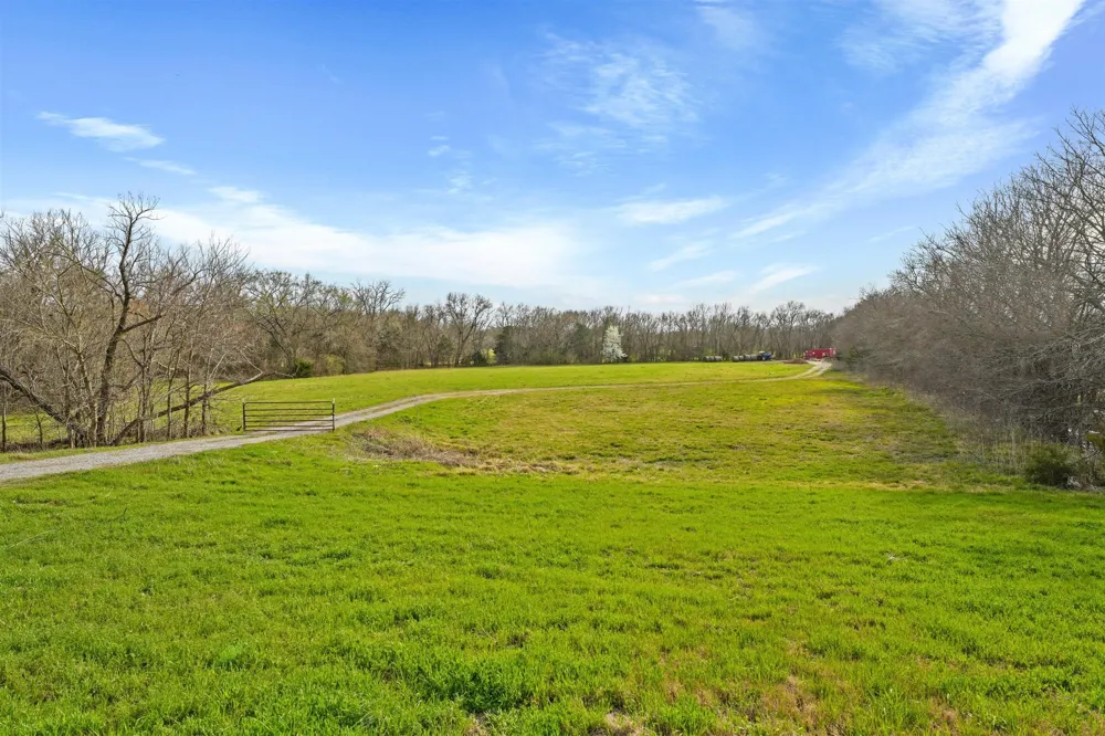 Hwy 82 Highway Ector, TX 75439