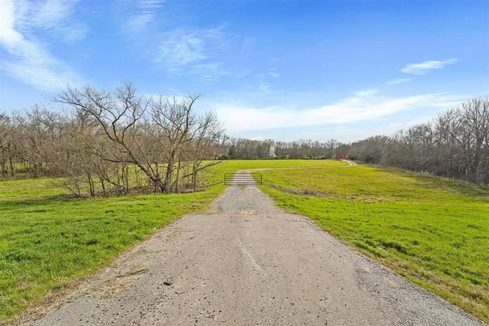 Hwy 82 Highway Ector, TX 75439