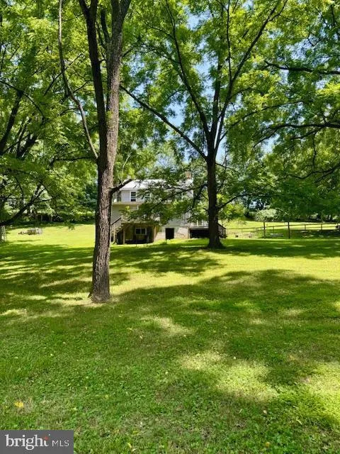 1507 FREELAND ROAD