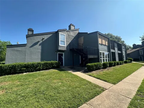 9696 Walnut Street #806