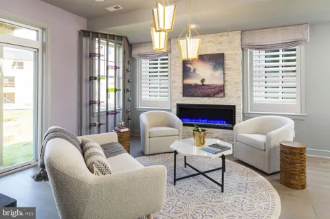 54 BECKER DRIVE #25