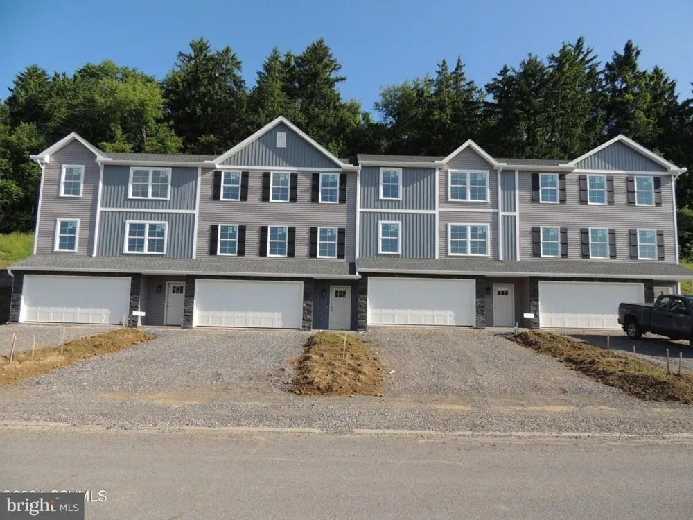 88 LIMERICK LANE Selinsgrove, PA 17870