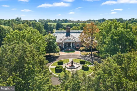 1534 TROOPER ROAD