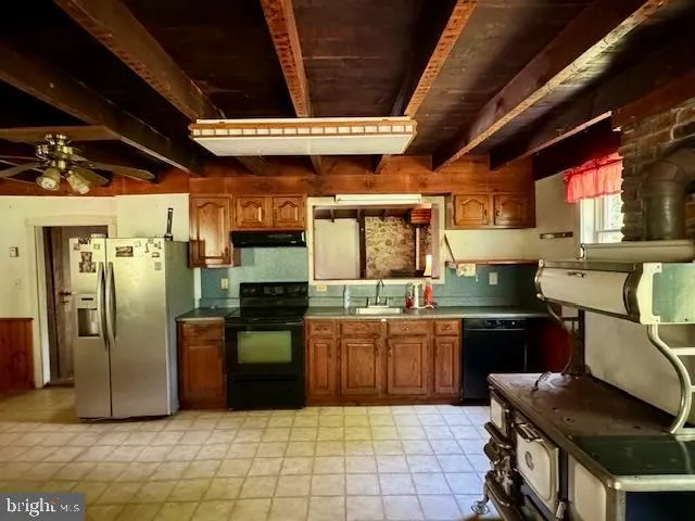 1507 FREELAND ROAD Freeland, MD 21053