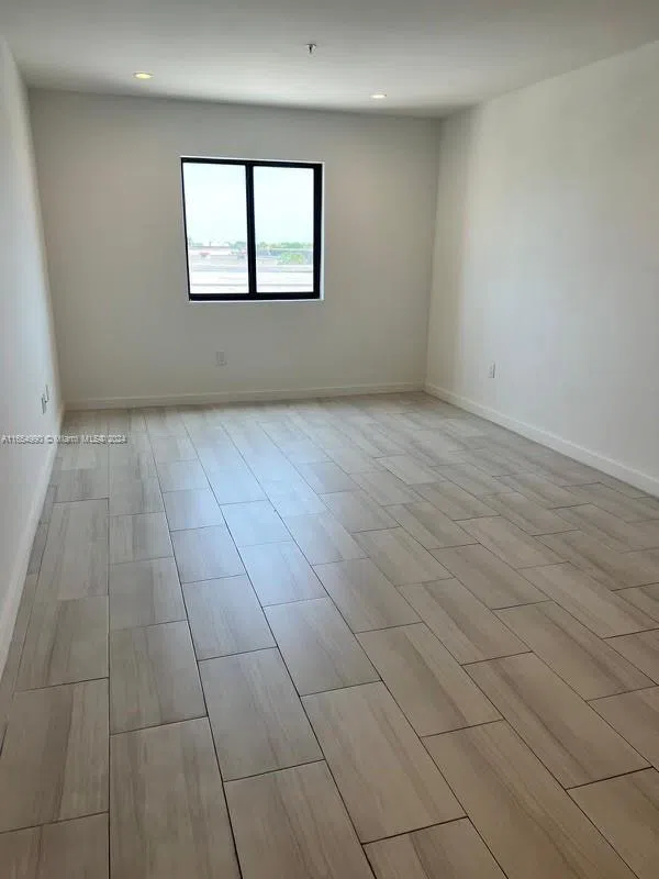 640 W 18th St #107 Hialeah, FL 33010