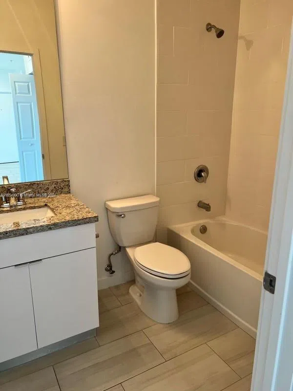 640 W 18th St #107 Hialeah, FL 33010