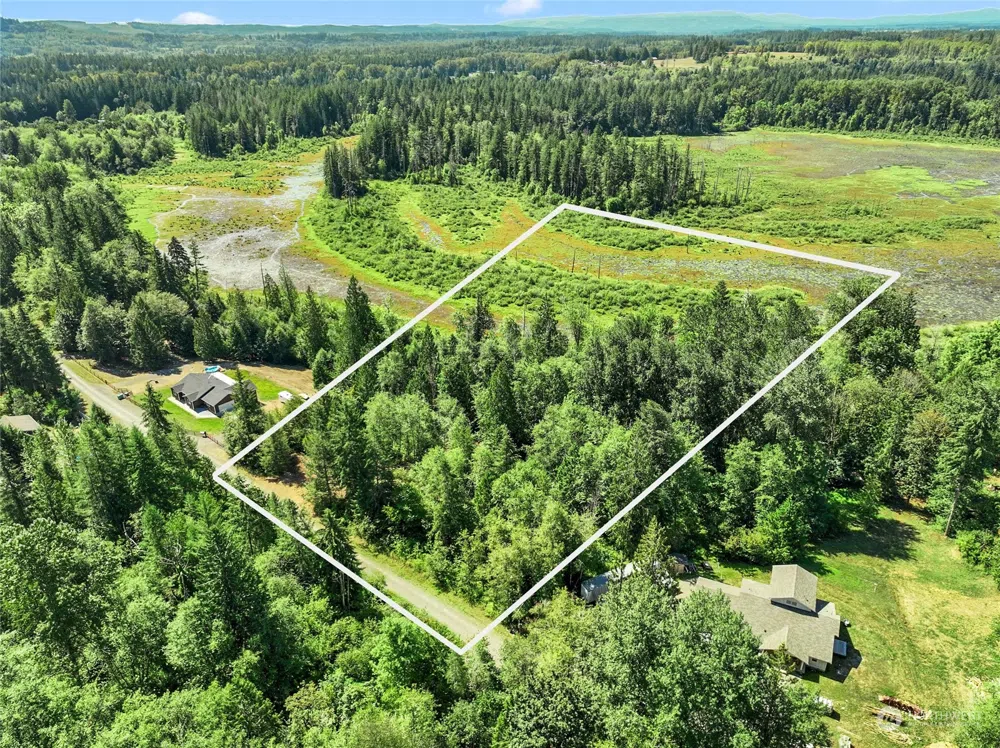 231 Oxbow Lake Lane Toledo, WA 98591