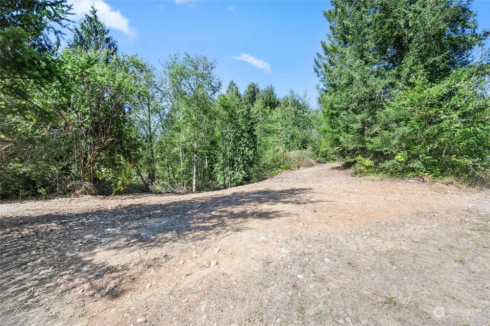 231 Oxbow Lake Lane Toledo, WA 98591