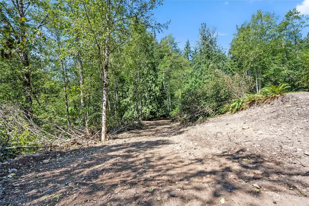 231 Oxbow Lake Lane Toledo, WA 98591