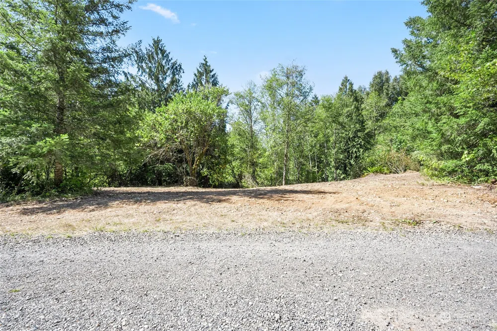 231 Oxbow Lake Lane Toledo, WA 98591